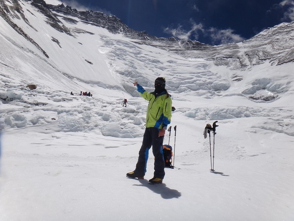 Веганът Атанас Скатов изкачи Еверест за втори път