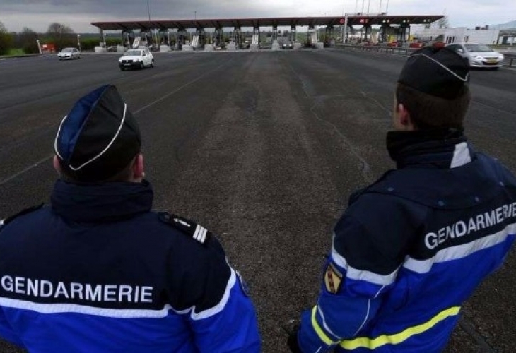 Разсеян българин подлуди френската жандармерия