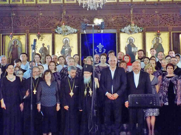 С тържествен концерт и обещание за нови срещи приключи фестивалът на православната музика в Поморие