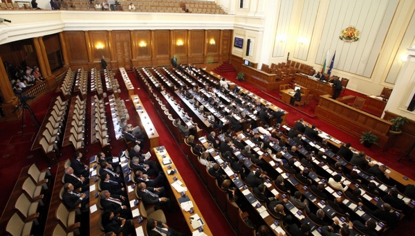 Депутатите разглеждат проекта на ГЕРБ за промени в Изборния кодекс