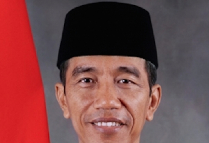 В Индонезия бесни на президента, носел маратонки за 2,8 милиона...