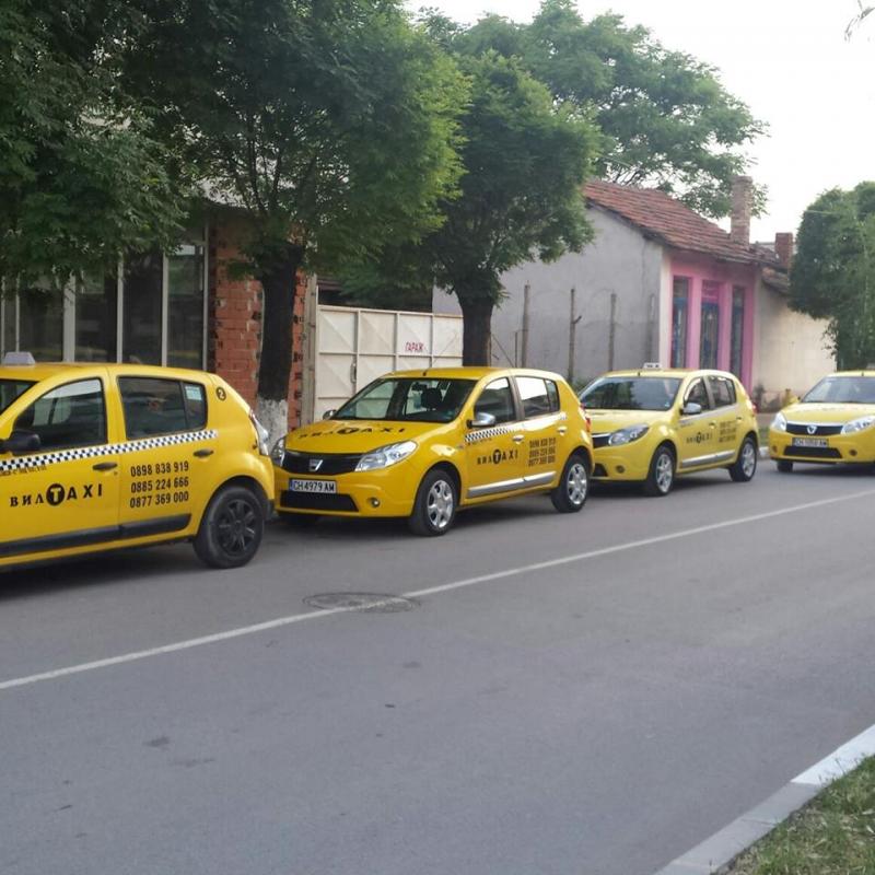 Гад! Таксиметров шофьор блъсна дете във Варна и избяга