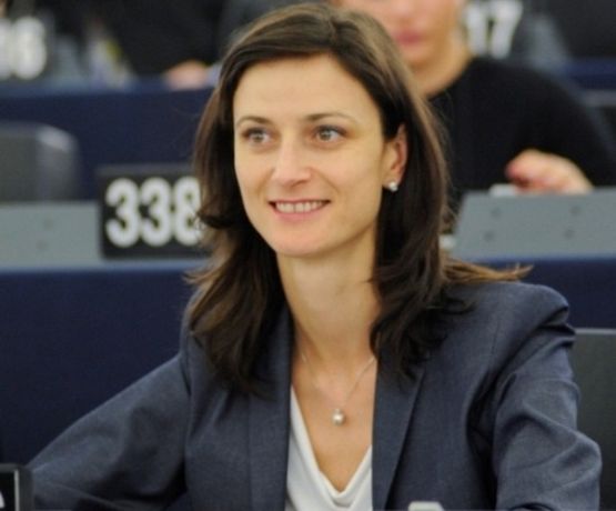 Европейският парламент изслушва Мария Габриел
