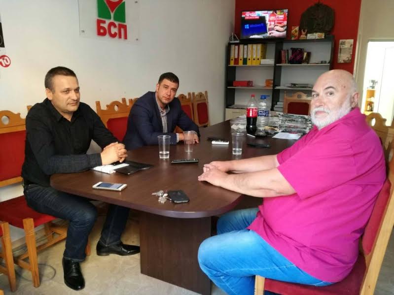 Народният представител Тодор Байчев проведе срещи с граждани в община Несебър