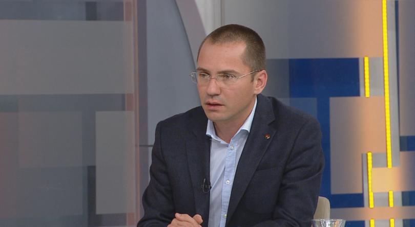 Ангел Джамбазки: В Асеновград интеграцията е с колове и брадви (ВИДЕО)