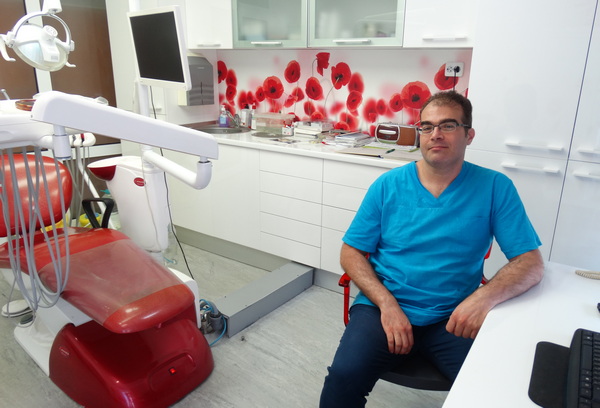 МЦ „Света София“ привлече популярен стоматолог от Стара Загора