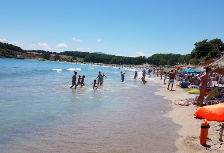 Турски вестник похвали нашето море и призна: Туристите се стичат към България