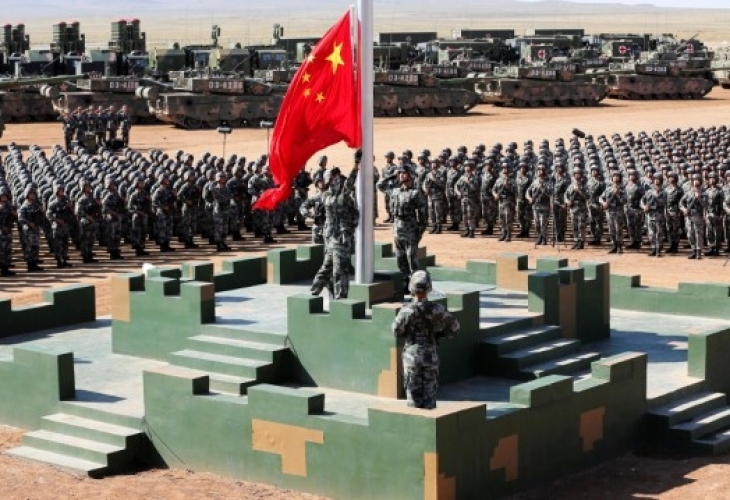 Бесен и тревожен, Китай наблюдава отстрани кризата с КНДР