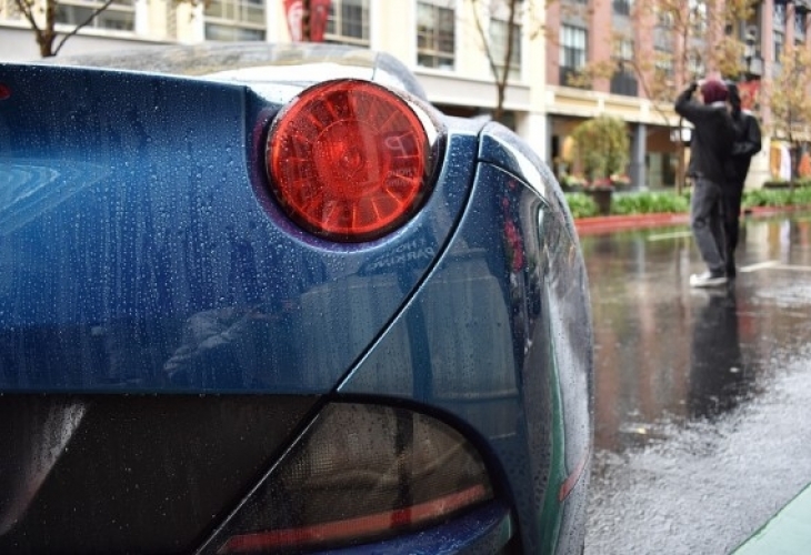 Сезонът на валежите е пред нас, ето ги 5-те правила за шофиране в дъжд