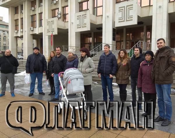 Бургас застана зад д-р Иван Димитров: Той защити семейството си!