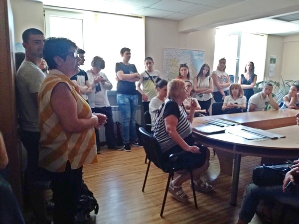 Експерти от РИОСВ-Бургас говориха пред ученици за замърсяването с пластмаси