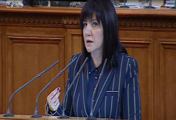 В българския парламент смятат, че мъжът и жената са неравнопоставени, а скандалите се изглаждат в леглото