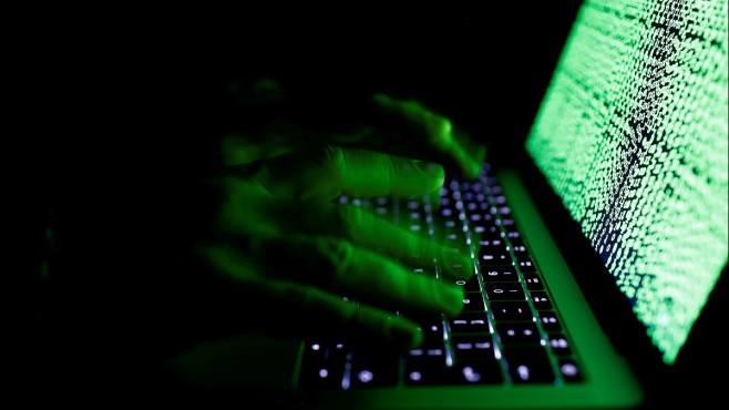 Задържаха 19-годишен компютърен специалист за хакерската атака в Германия