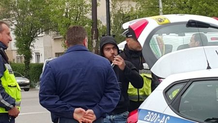 20-годишен шофьор с Мерцедес блъснал децата, паднали в реката в София
