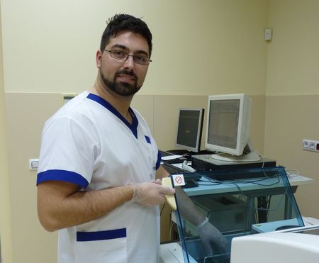 Още един млад лекар откри призванието си и се завърна в Бургас благодарение на лаборатория „ЛИНА”