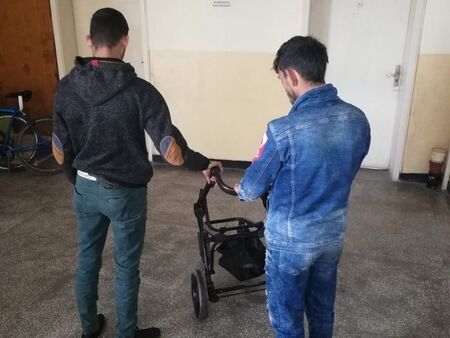 Крадци от Бургас задигнаха основа на детска количка, за да пренасят метални отпадъци