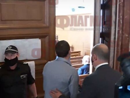 Съдят шофьора, блъснал жена два пъти в Самоков