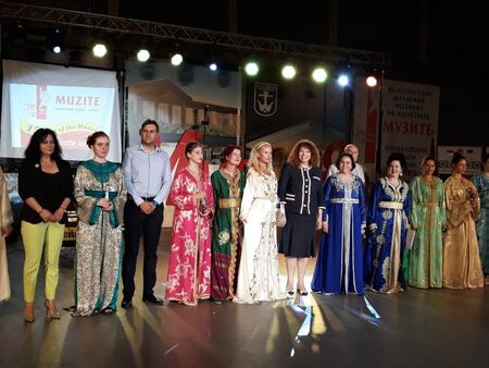 Илияна Йотова пред Флагман: Елате в Созопол и вижте – хората не са в моловете, а по театри, кина и фестивали