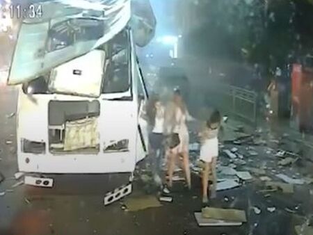 Взрив в автобус в Русия, има жертва