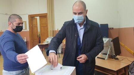 Цветан Цветанов: Всички политици трябва да работят за доверието в избирателната система