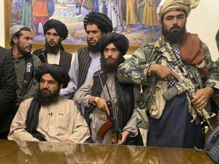 Талибаните с революционна промяна: Жената не е ничия собственост, не може да се продава или подарява