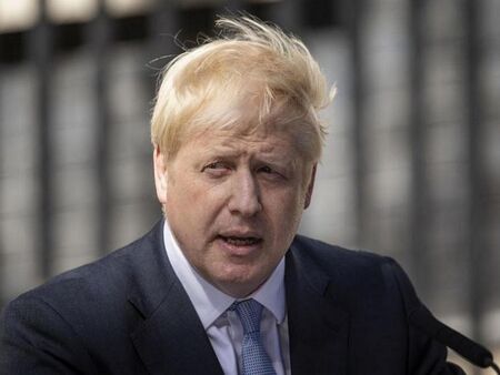 70% от британците искат Джонсън да подаде оставка