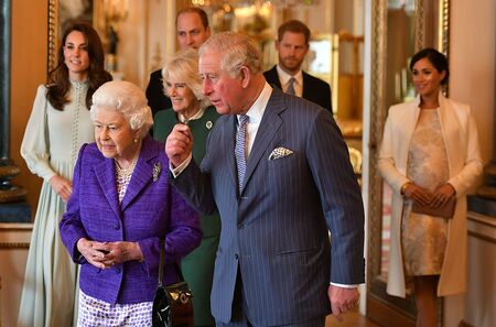Кралицата и принц Чарлз дават свои дворци за настаняване на бежанци от Украйна