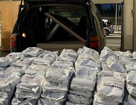 Задържаха близо половин тон контрабандни препарати за растителна защита на МП Лесово