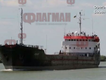 Деблокират 20 млн. тона зърно от Одеса, разминират украинските пристанища