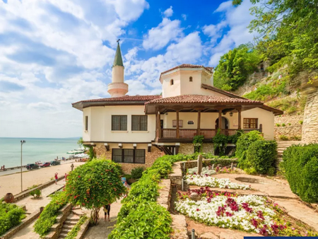 Топ 10 на най-романтичните места в България, които трябва да посетите