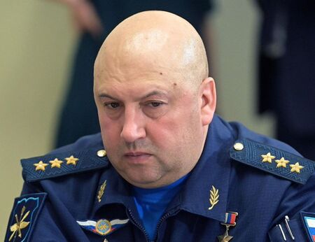 Кой е Сергей Суровикин - новият командващ руските сили в Украйна
