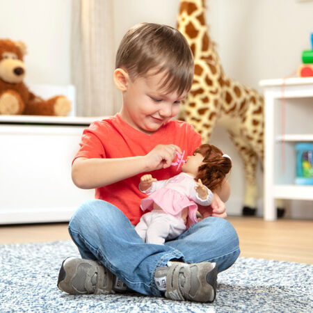 Куклите и плюшените играчки – верни и любими другари на малки и големи