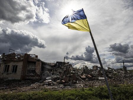 Астролози за 2023: Войната в Украйна свършва напролет, но фронтът се прехвърля в Русия