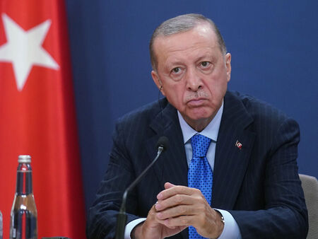 Изборите в Турция могат да сложат край на 20-годишното управление на Ердоган