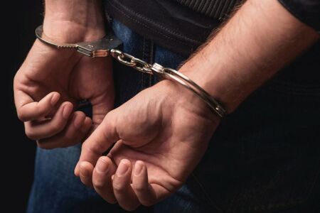 Девет души са задържани при спецоперация в Плевенско