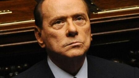 Ден на траур в Италия, погребват Берлускони с държавни почести