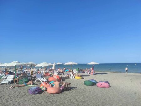 Българските туристи харчат най-много по морето