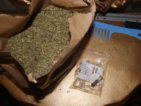 Ченгета отмъкнаха марихуановата реколта на 38-годишен мъж от Ахелой