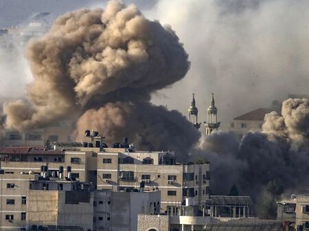 Израелски изтребители удариха цели на Хамас в Газа