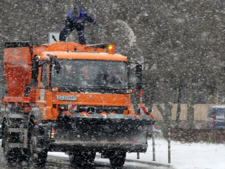 Глобяват снегопочистващите фирми, които не се справиха със зимната обстановка