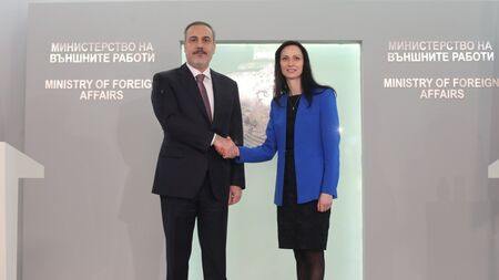 Какви са изводите от посещението на турския външен министър в България