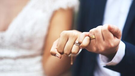 Четирите етапа на брака, които всяка двойка трябва да знае