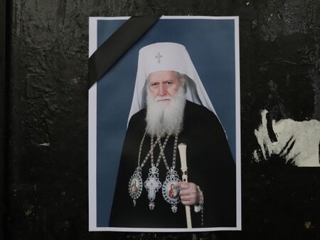Последно сбогом с духовния водач на България Патриарх Неофит