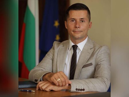 Кметът на Царево Марин Киров кани обществеността на публично обсъждане за важни проекти