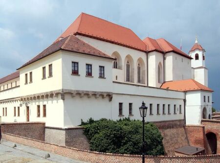 Чех, бутнал немски турист от стената на замък, ще лежи 10 години в затвора