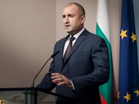 Президентът назначи Главчев и за външен министър, премиерът сам поиска това преди час