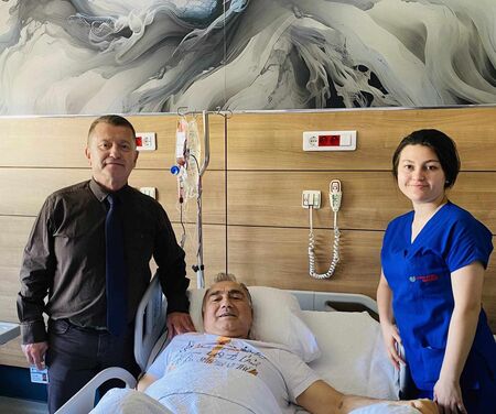 Пациент благодари на д-р Альоша Александров: Подарихте ми втори живот, в който ходя изправен и без болки