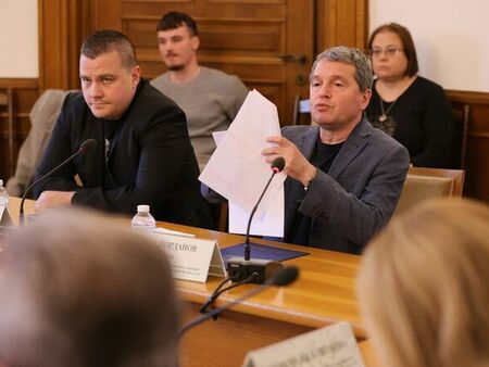 Комисията "Митници" праща доклада си в прокуратурата, убедени са, че се доказало участието на Асен Василев