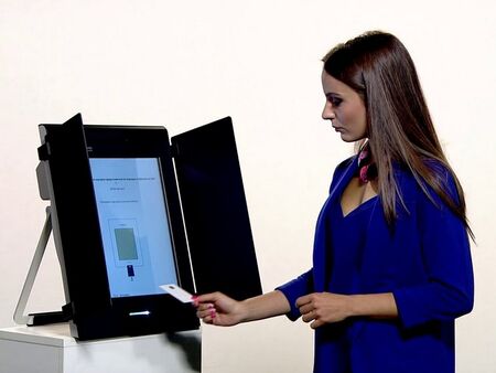 „Сиела Норма“ ще осигури машинния вот за изборите на 9 юни