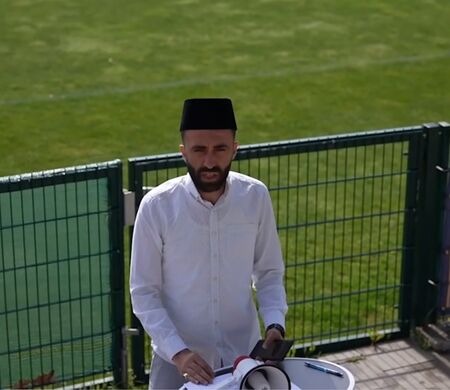 В София тихомълком се проведе международен футболен турнир „с милостта на всемогъщия Аллах“ (видео)